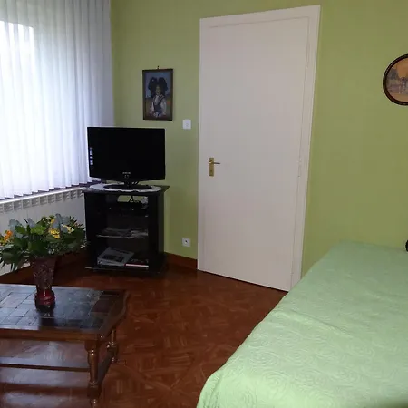Couette-café Et Chez Annie Et Fredel Adamswiller