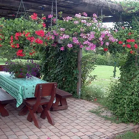 Et Chambres D'hotes Chez Annie Et Fredel